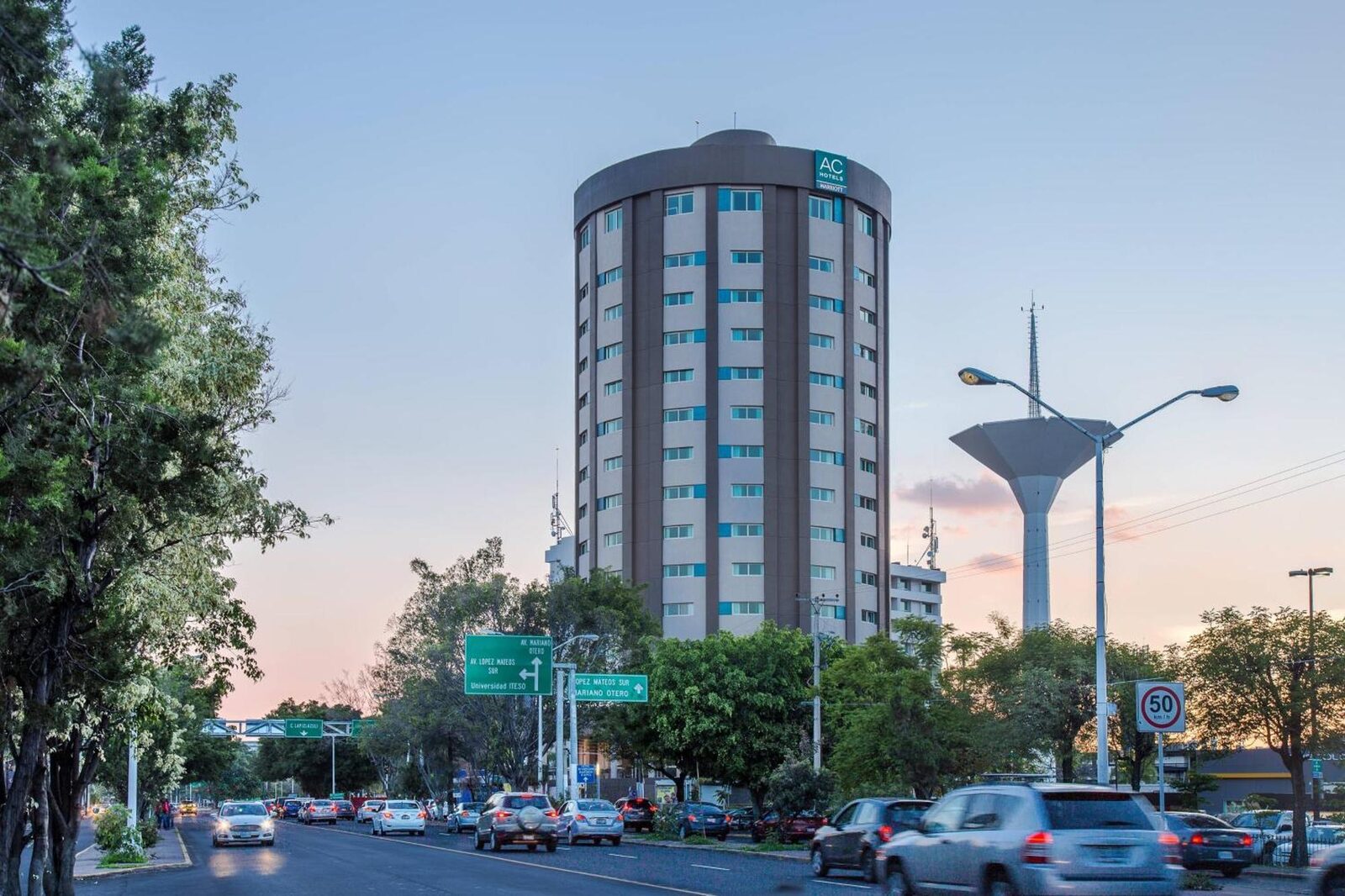 Hotel 4★ Guadalajara Expo