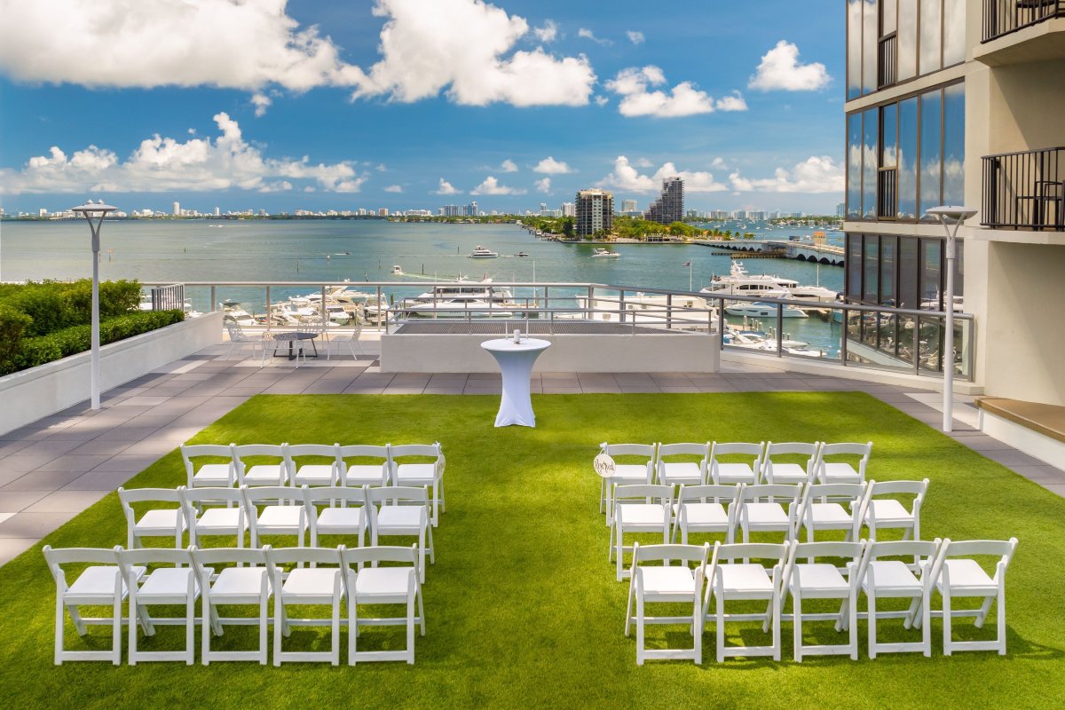 Hotel 4★ en Bahía de Biscayne, Miami