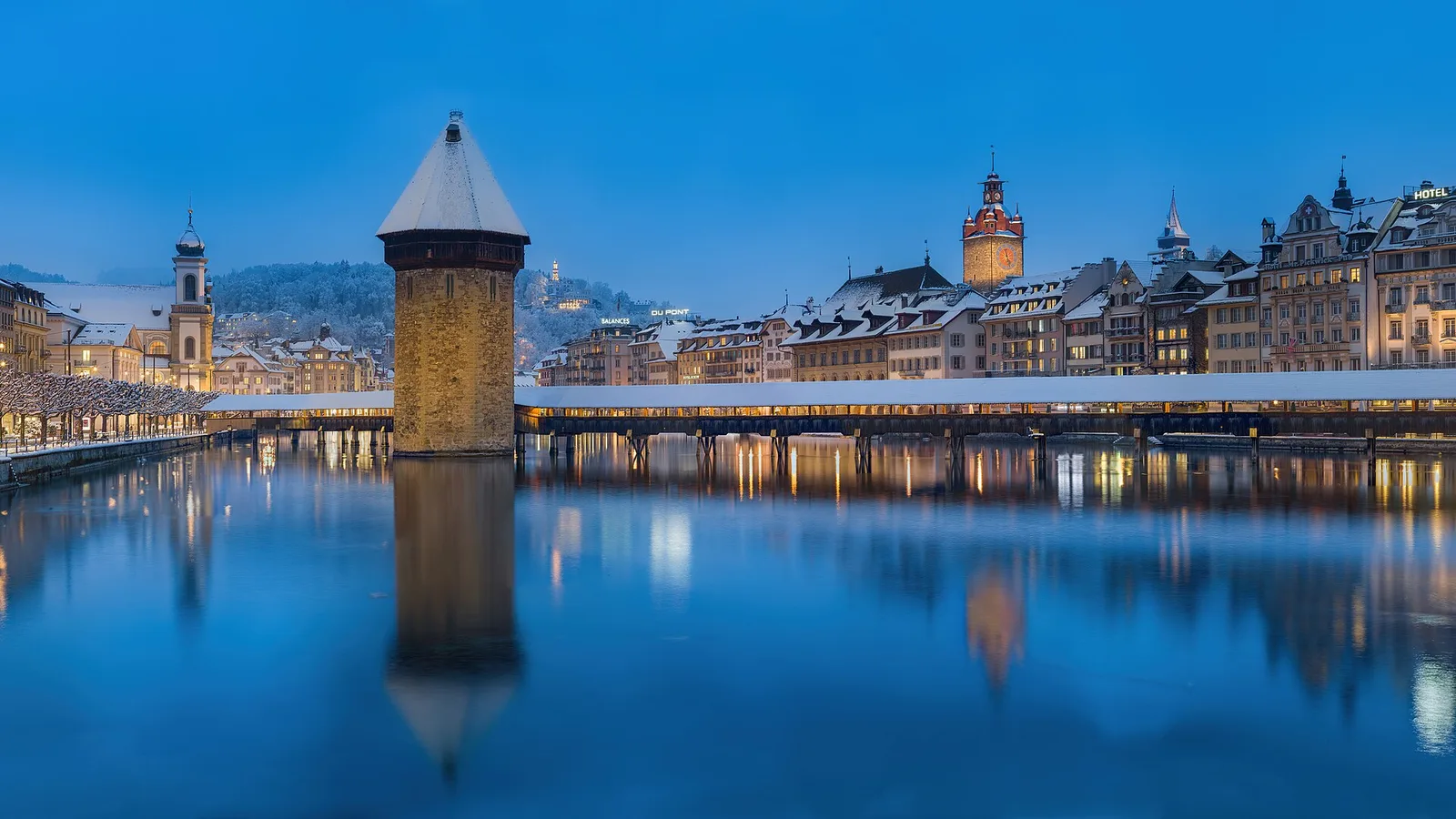 El Puente de la Capilla en Lucerna, Suiza