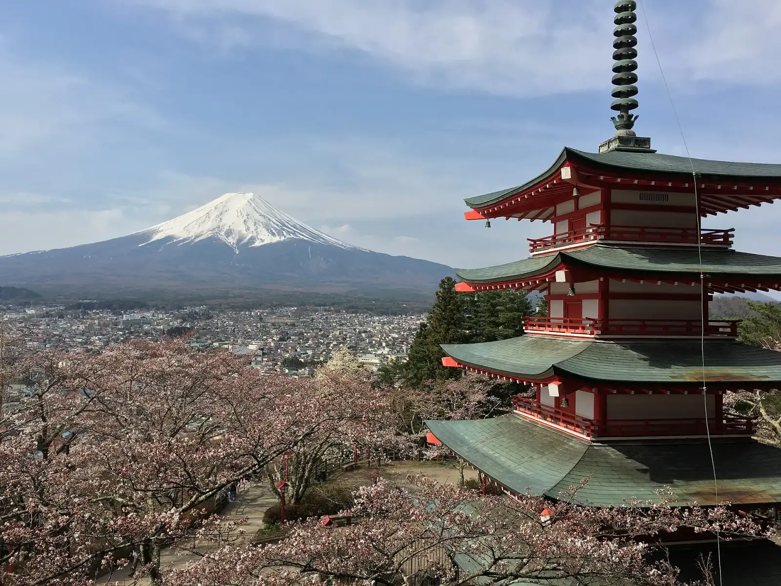 Japón: pagoda Chureito y Monte Fuji entre cerezos, viaje de 12 días